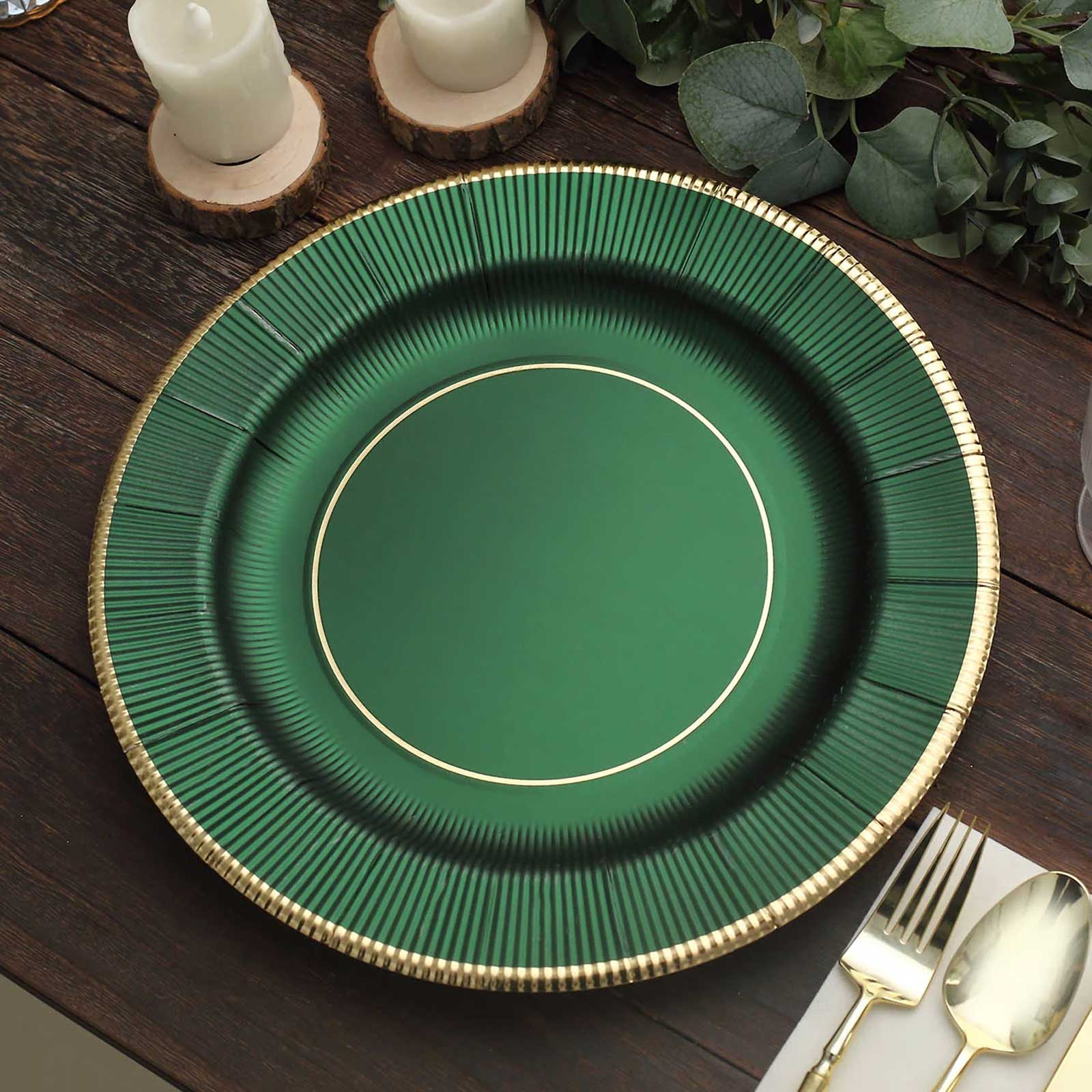 25 Pack 13" Hunter Emerald Green Sunray Heavy Duty Paper Charger Plates, Disposable Serving Trays With Gold Rim - 350 GSM Pro Linens