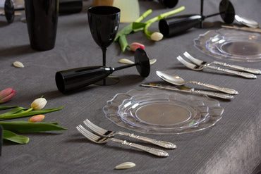 Clear Round Plastic Plates - Scalloped - Pro Linens