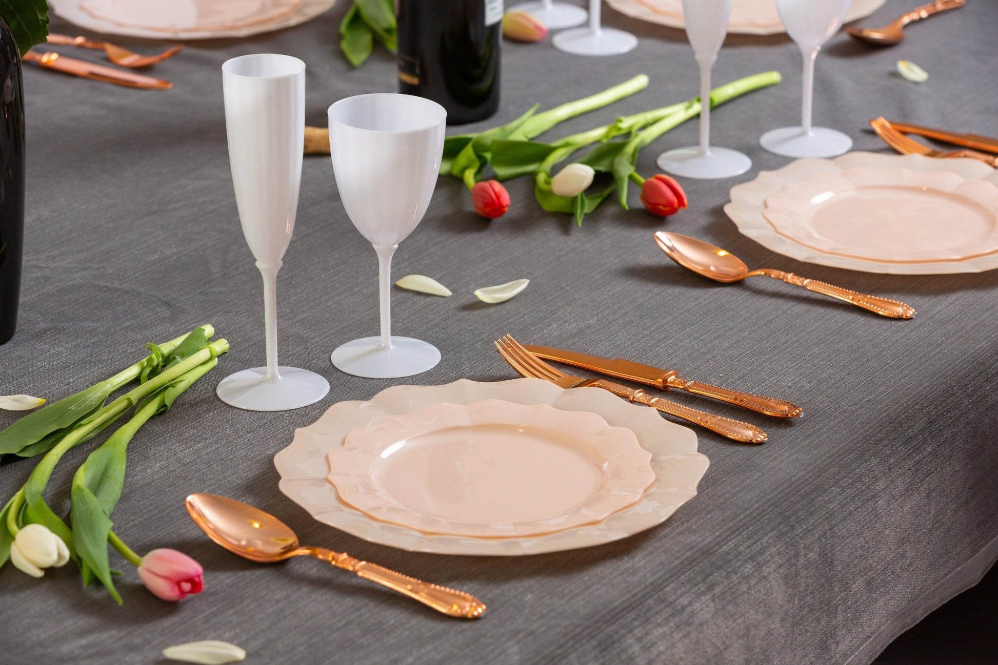 Pink Round Plastic Plates - Scalloped Plate Pro Linens