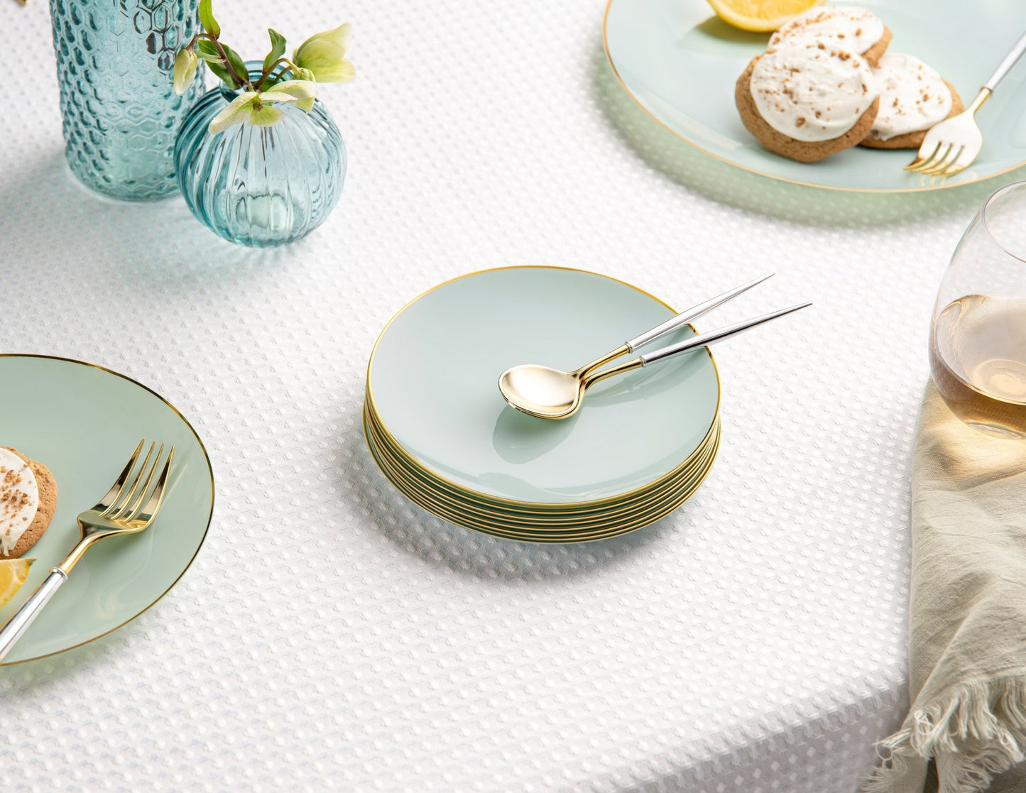 Turquoise and Gold Round Plastic Plates - Organic Plate Pro Linens