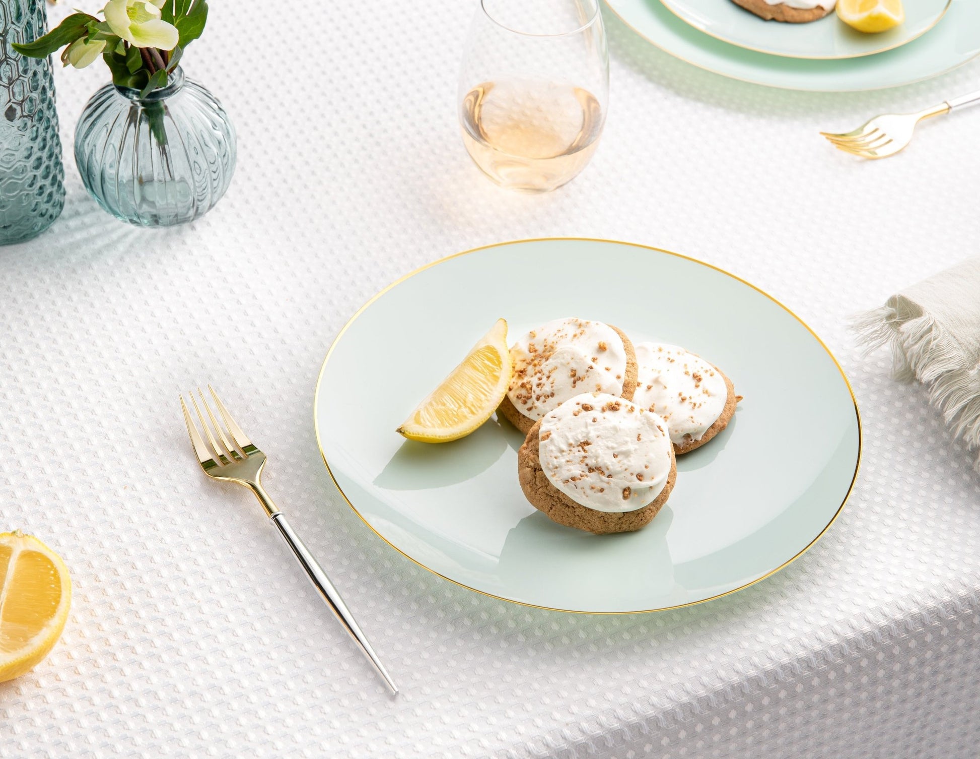 Turquoise and Gold Round Plastic Plates - Organic Plate Pro Linens