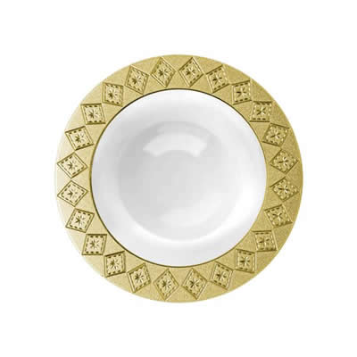 White and Gold Round Plastic Plates - Imperial Plate Pro Linens