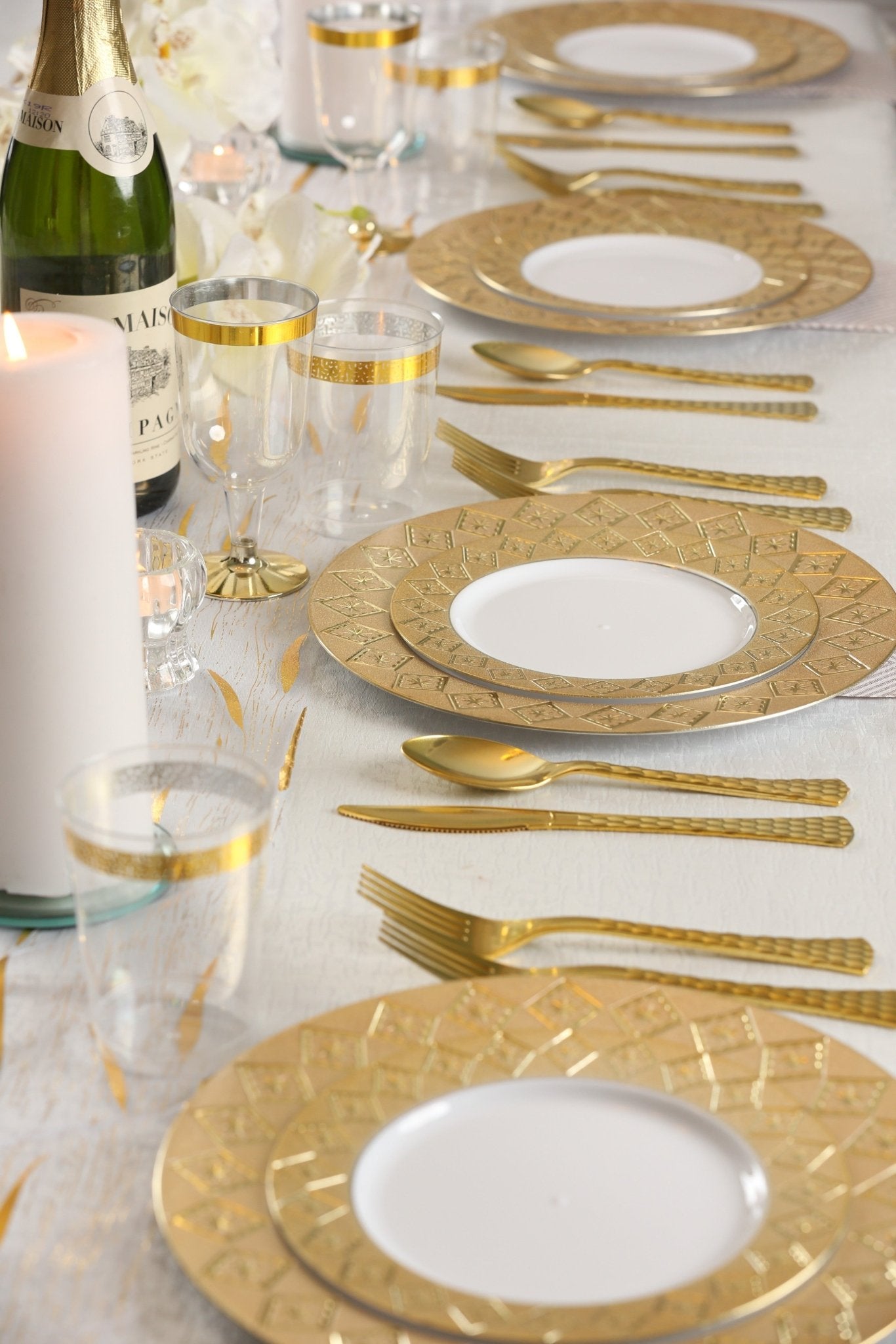 White and Gold Round Plastic Plates - Imperial Plate Pro Linens