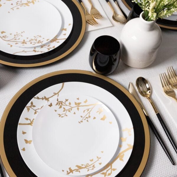 White and Gold Round Plastic Plates - Spring Plate Pro Linens