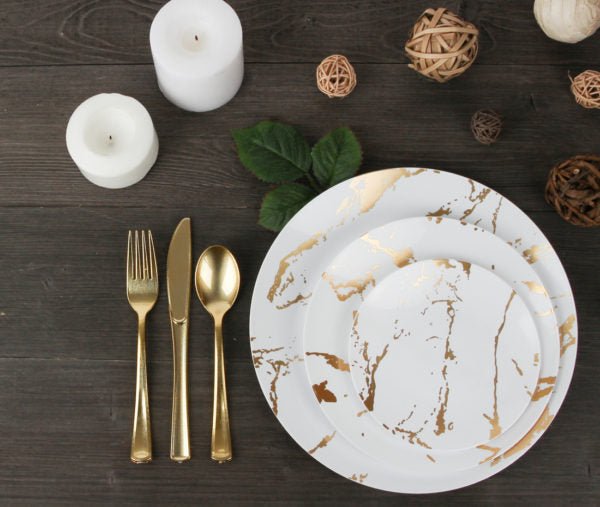 White and Gold Round Plastic Plates - Stroke Plate Pro Linens