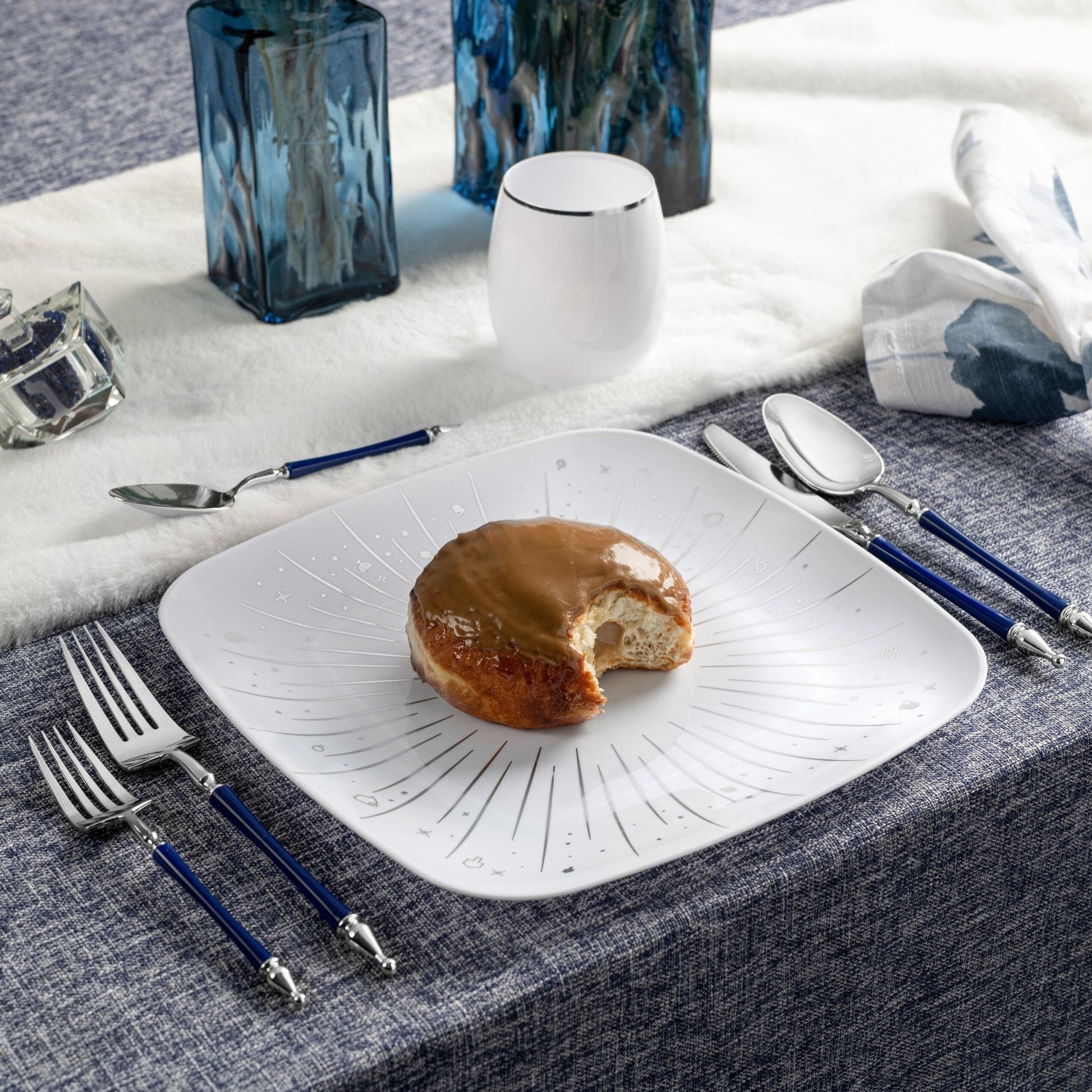 White and Silver Square Plastic Plates 10 Pack - Chanukah Plate Pro Linens