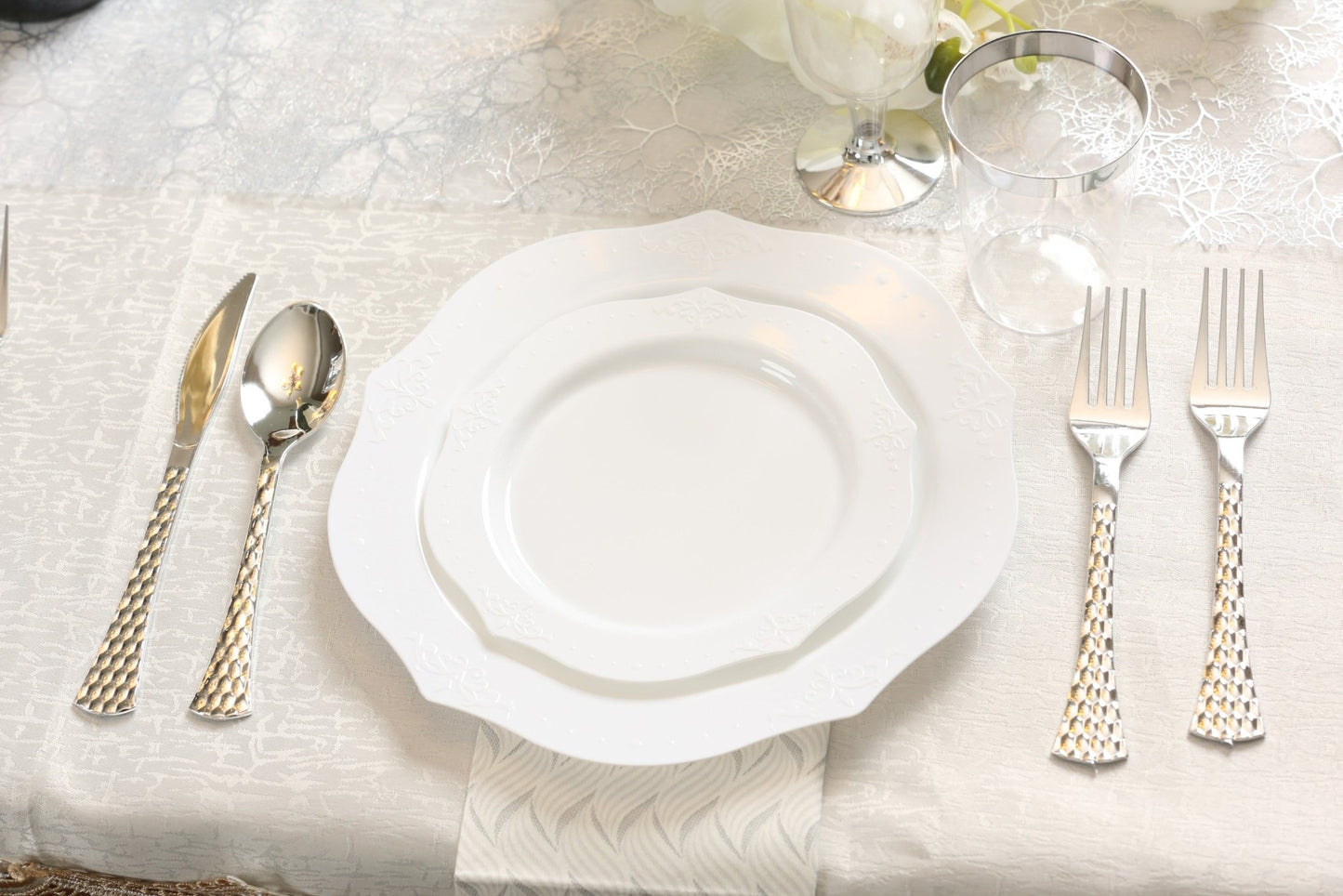 White Round Plastic Dinner Plate 20 Pack - Antique Plate Pro Linens